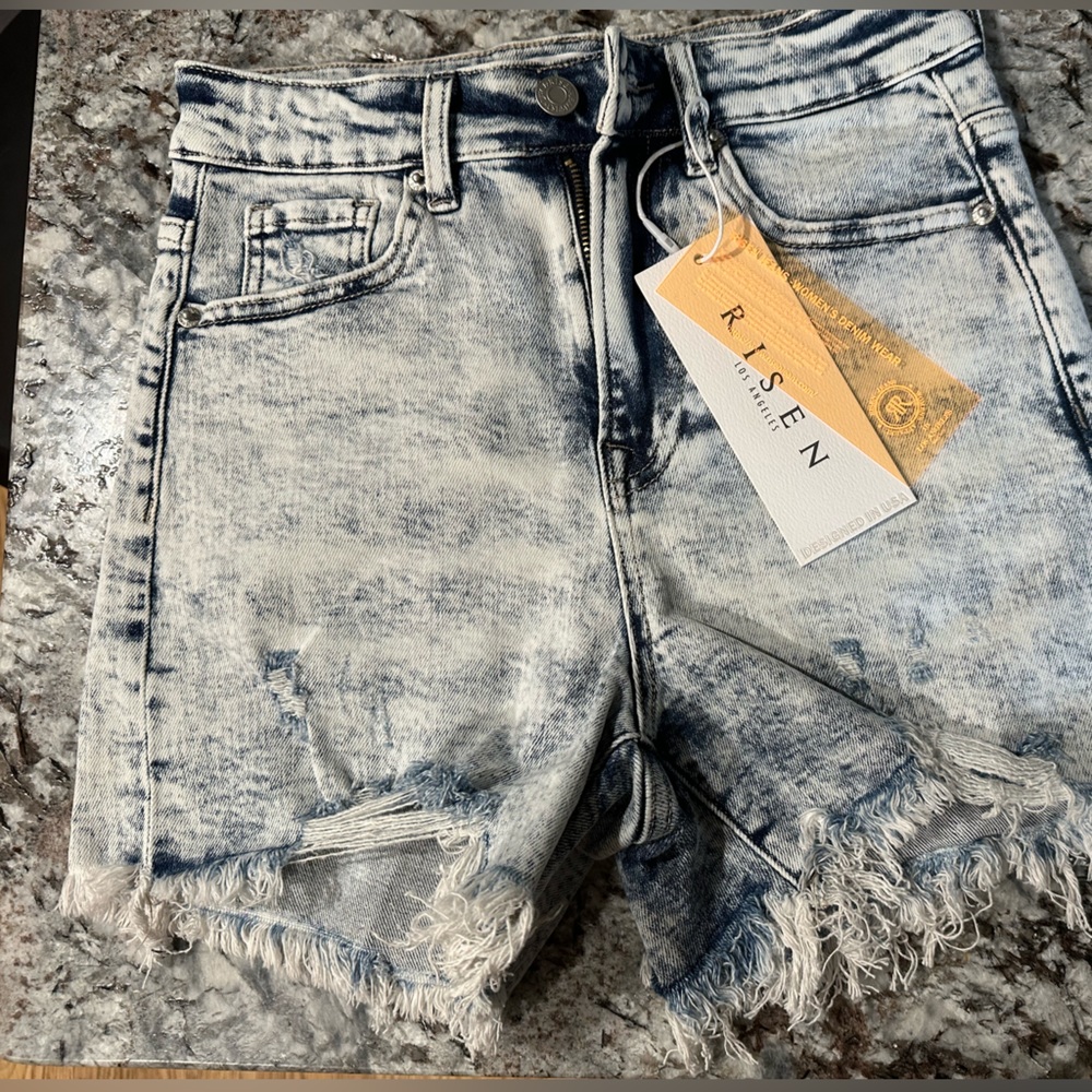 Risen acid wash shorts NWT